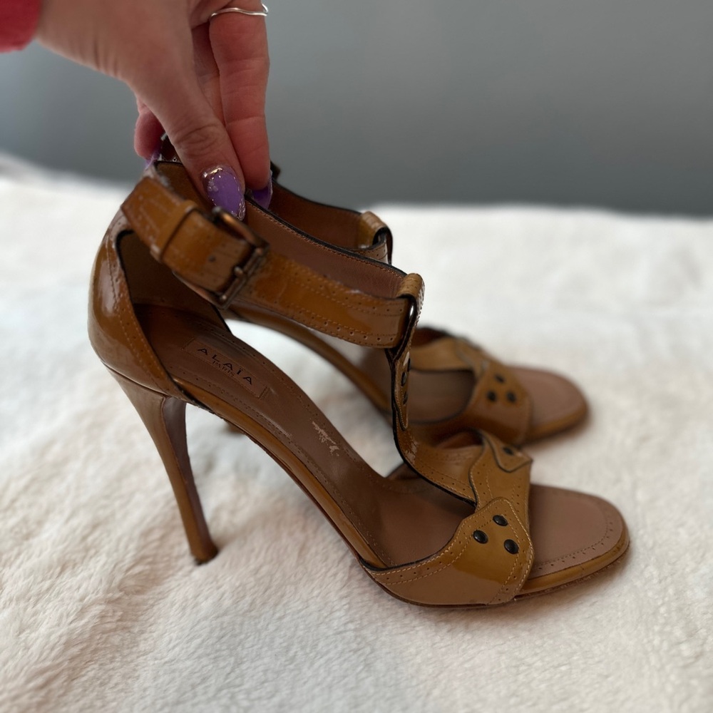 Alaia Paris patent leather t-strap heels